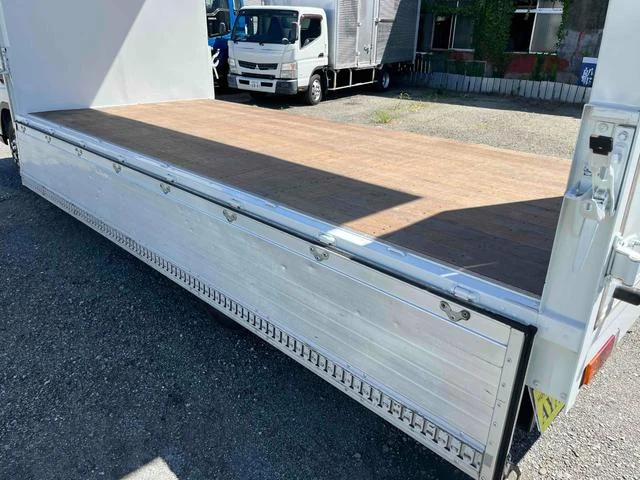 Mitsubishi Fuso CANTER 36