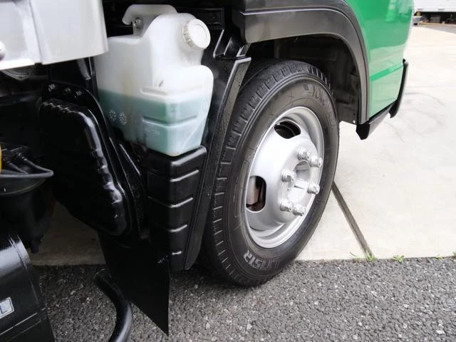 Mitsubishi Fuso CANTER 26