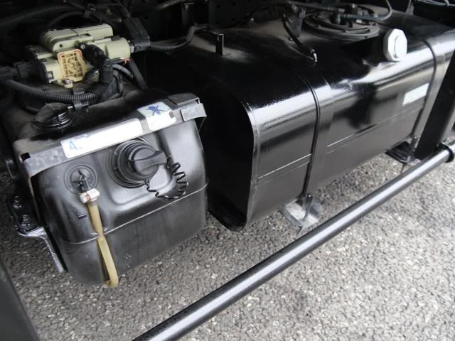 Mitsubishi Fuso CANTER 24