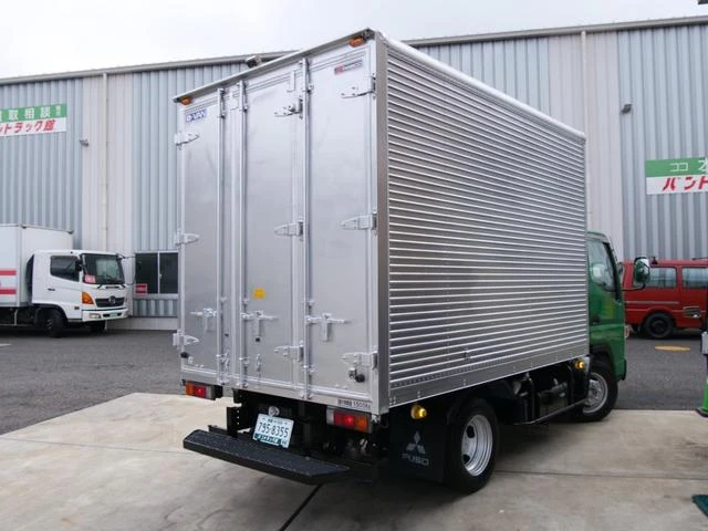 Mitsubishi Fuso CANTER 10