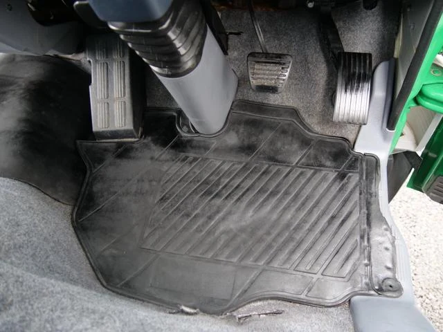 Mitsubishi Fuso CANTER 56