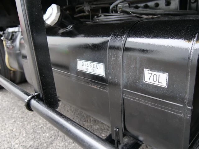 Mitsubishi Fuso CANTER 25