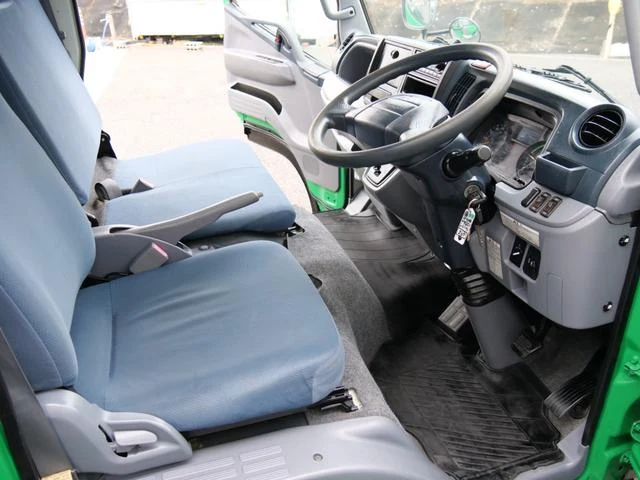 Mitsubishi Fuso CANTER 53