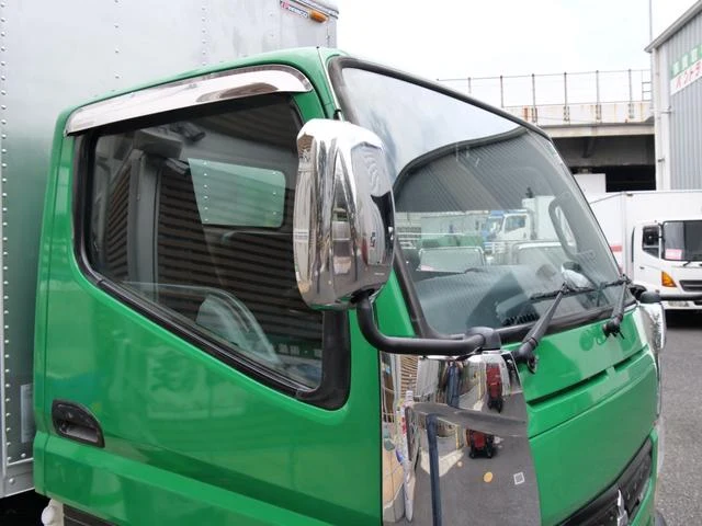 Mitsubishi Fuso CANTER 15