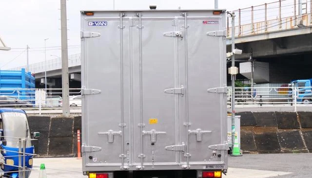 Mitsubishi Fuso CANTER 6