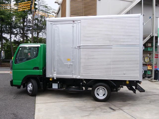 Mitsubishi Fuso CANTER 11