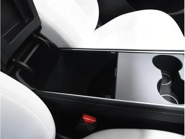 Tesla MODEL 36
