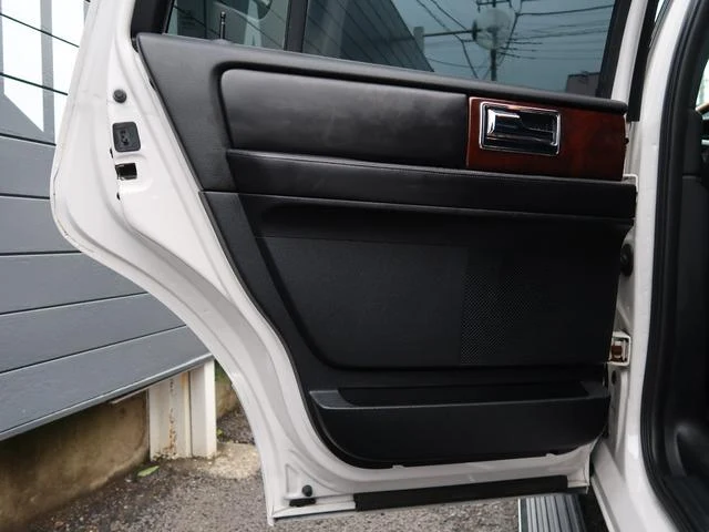 Lincoln NAVIGATOR 38