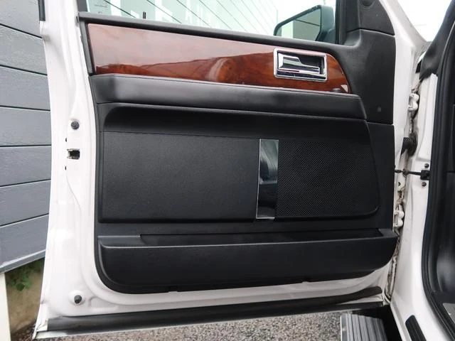 Lincoln NAVIGATOR 36