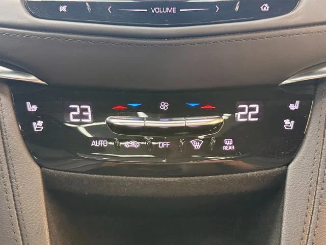 Cadillac XT5 18