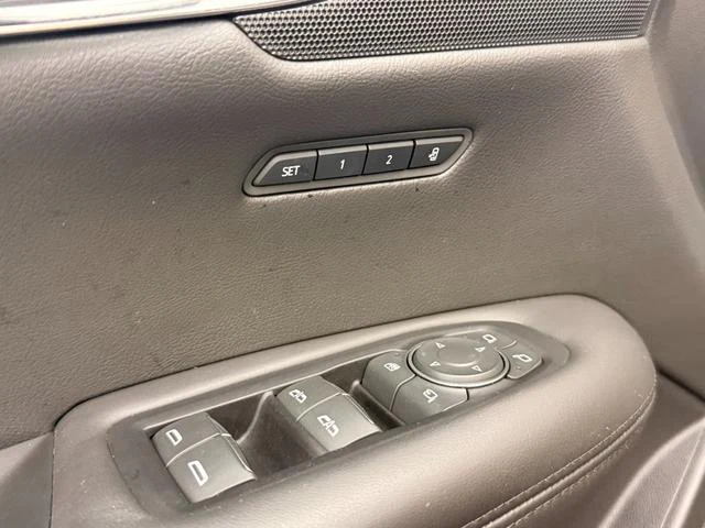 Cadillac XT5 23