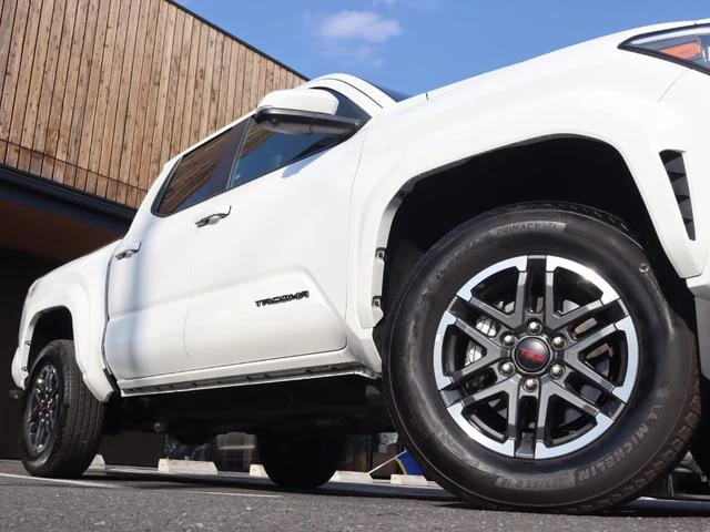 AMERICA TOYOTA TACOMA 31