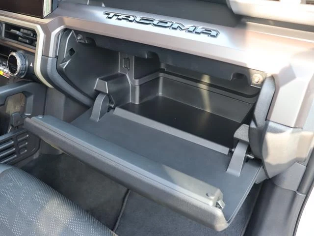 AMERICA TOYOTA TACOMA 59