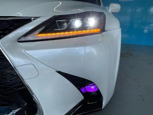 Lexus IS 26