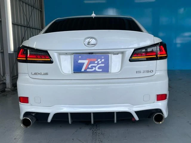 Lexus IS 30