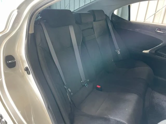 Lexus IS 5