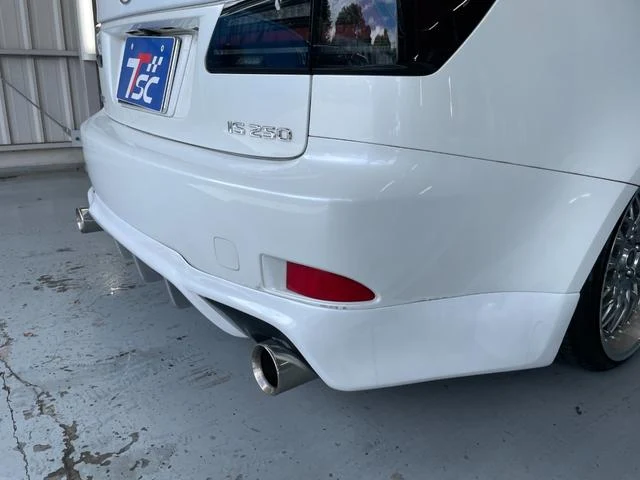 Lexus IS 37