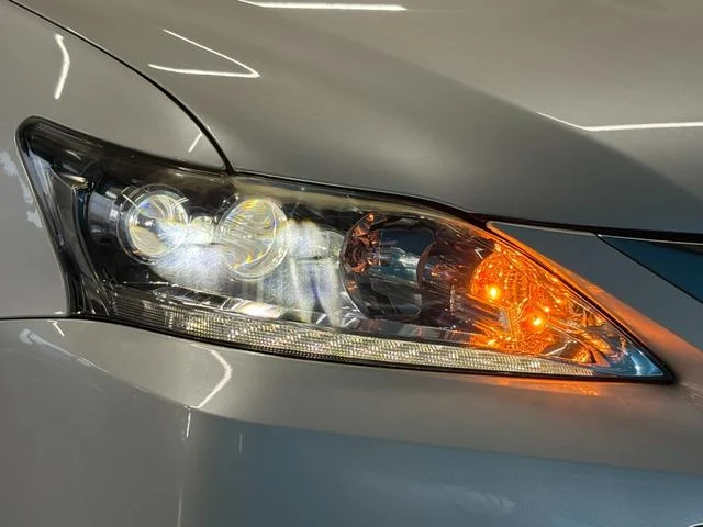 Lexus CT 21