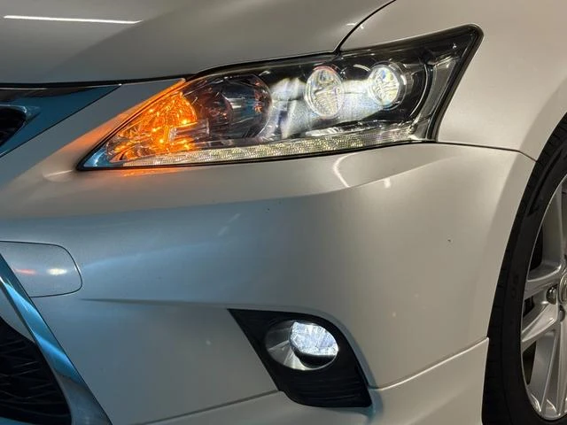 Lexus CT 23