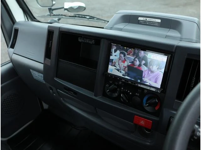 Isuzu ELF 40