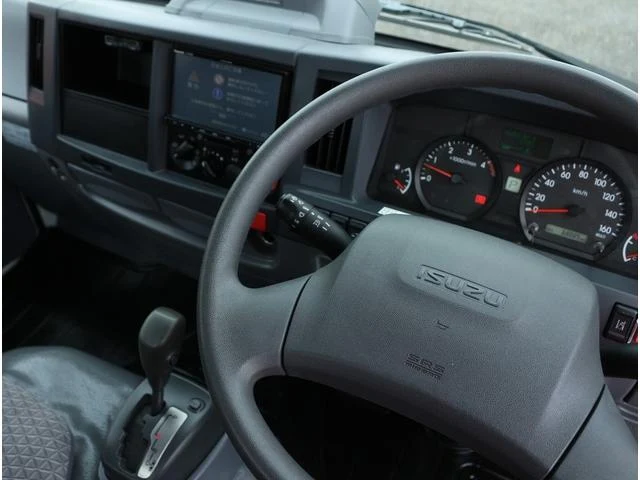 Isuzu ELF 42