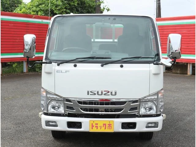 Isuzu ELF 19