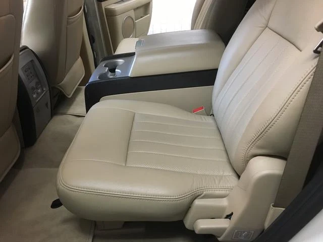 Lincoln NAVIGATOR 41