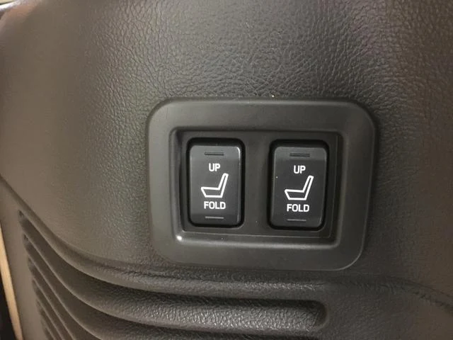 Lincoln NAVIGATOR 43