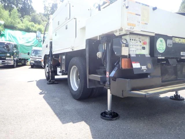 Hino DUTRO 51