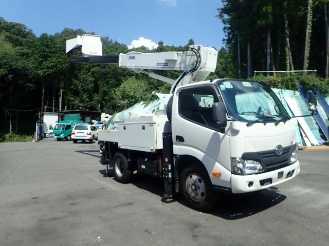 Hino DUTRO 29