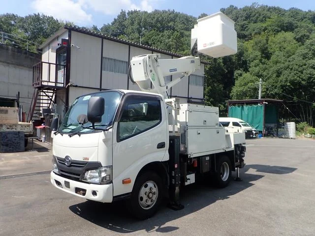 Hino DUTRO 55