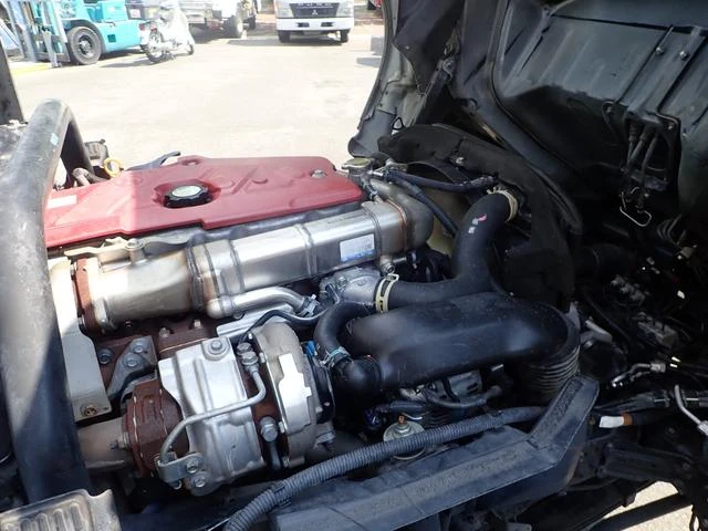 Hino DUTRO 5