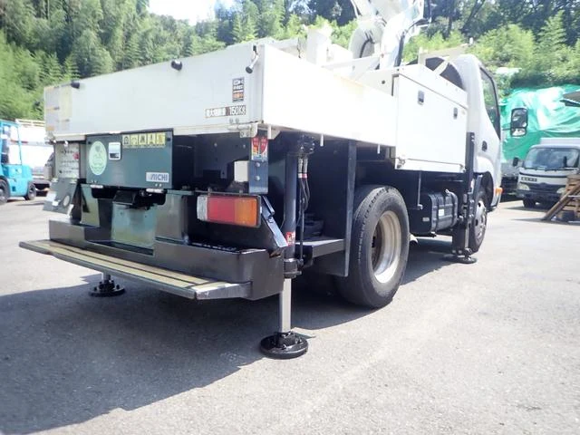 Hino DUTRO 38