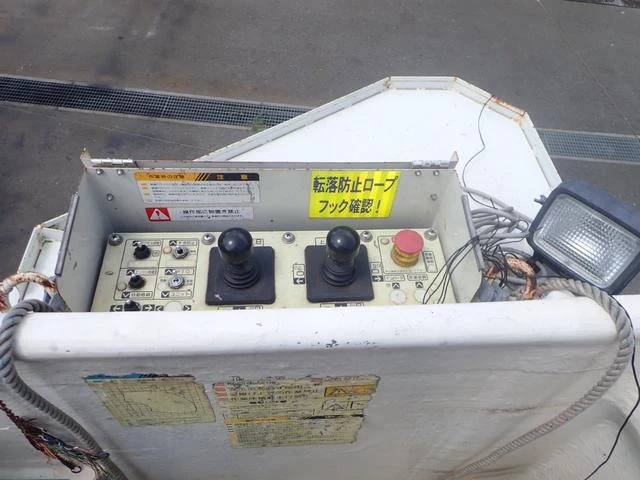 Hino DUTRO 35