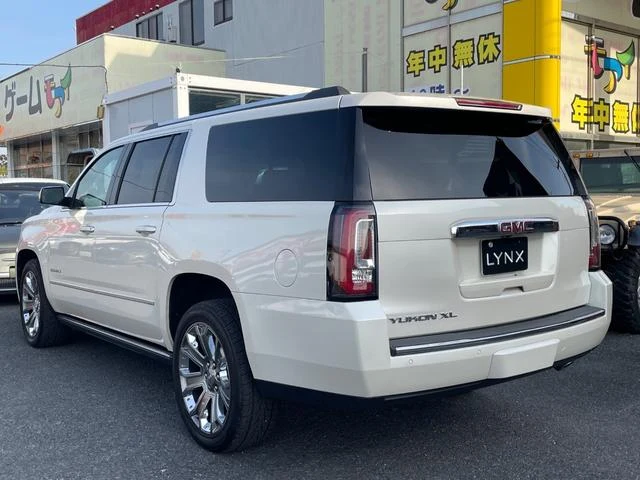 GMC YUKON 7