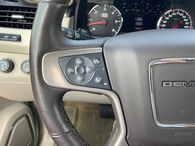 GMC YUKON 38