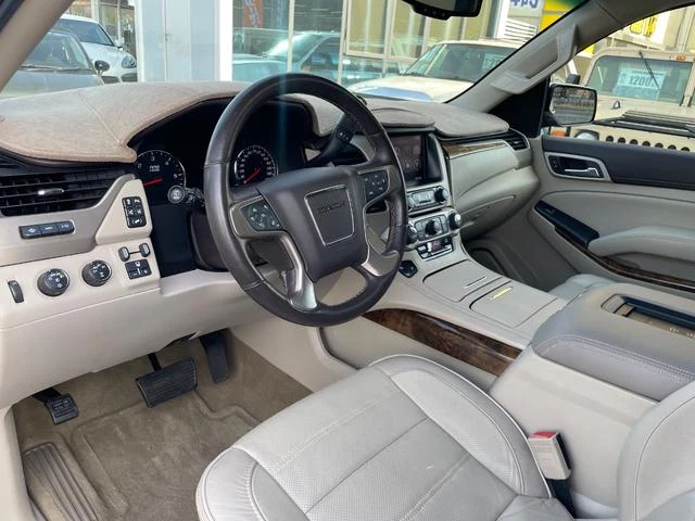 GMC YUKON 41
