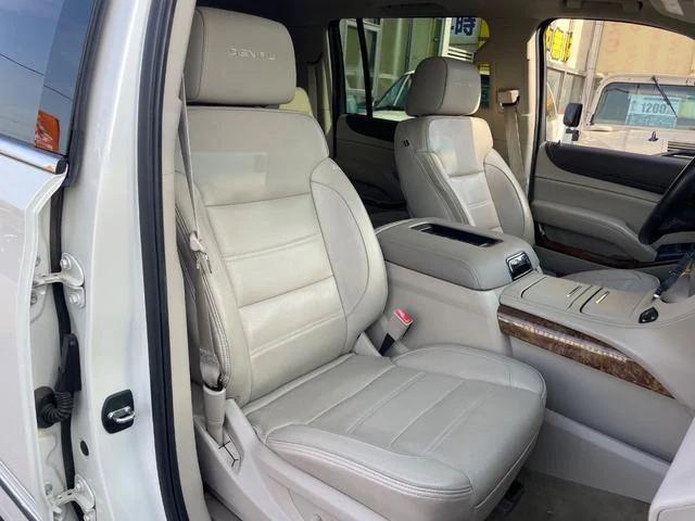 GMC YUKON 16