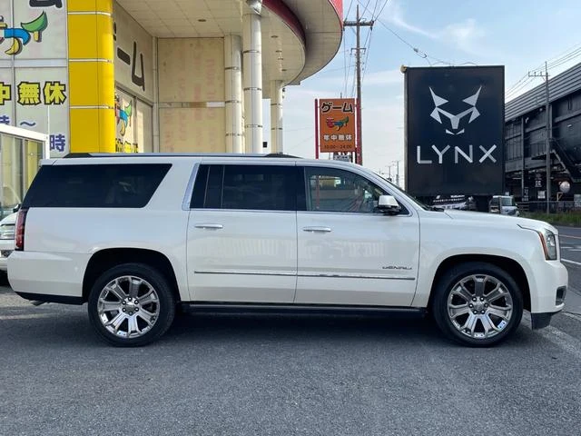 GMC YUKON 10