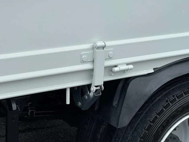 Hino DUTRO 24