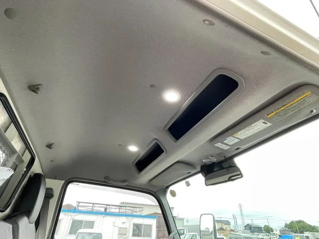 Hino DUTRO 26