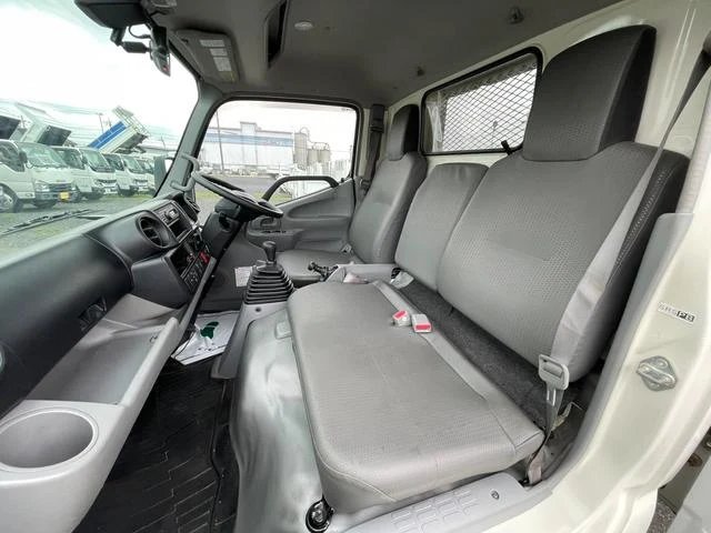 Hino DUTRO 13