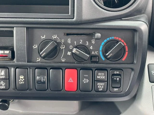 Hino DUTRO 17