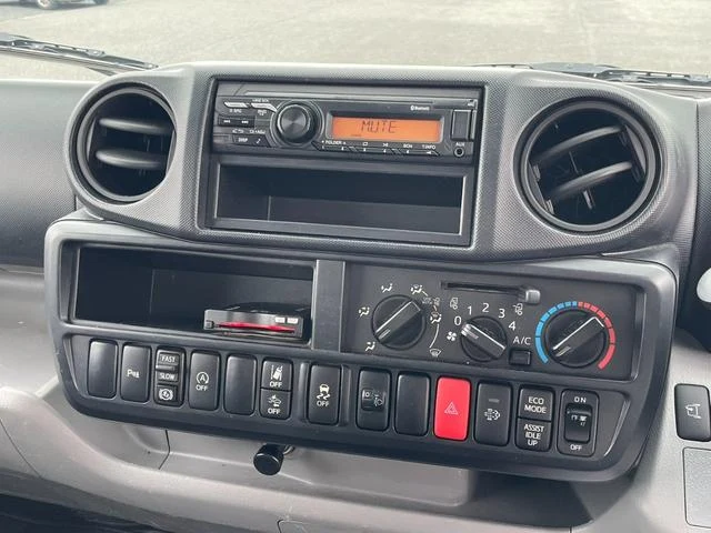 Hino DUTRO 14