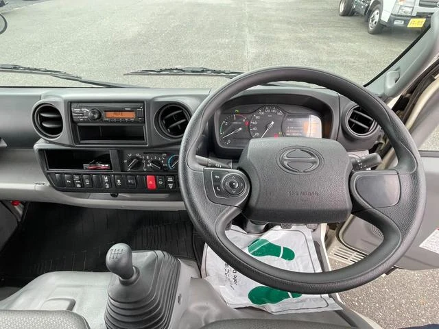 Hino DUTRO 11