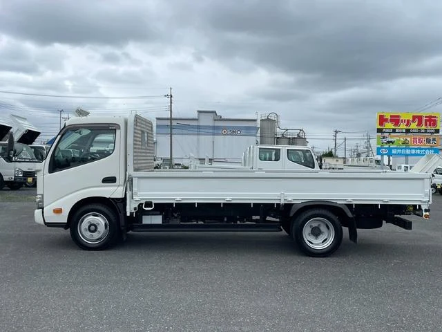 Hino DUTRO 6