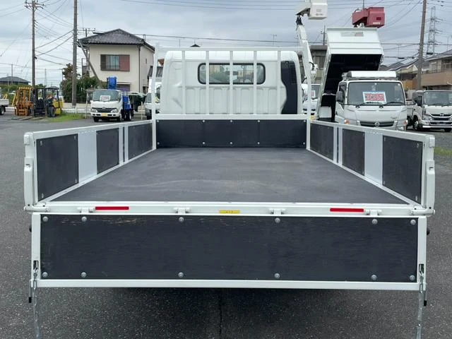 Mitsubishi Fuso CANTER 7