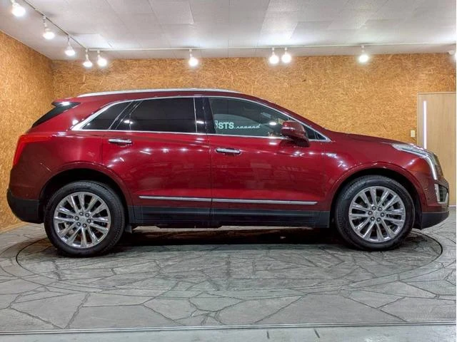 Cadillac XT5 11