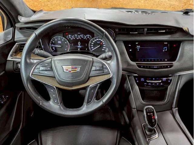 Cadillac XT5 21
