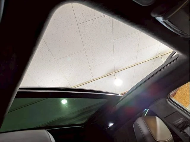 Cadillac XT5 36